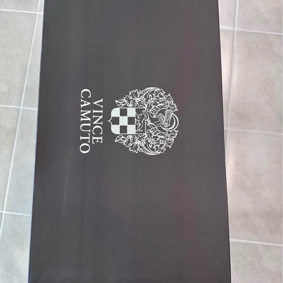 Vince Camuto Shoes - Vince Camuto Elegant Black Heeled Boots